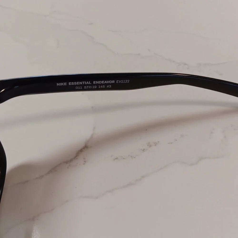 NIKE Sunglasses Black with Hard Shell Case NWOT